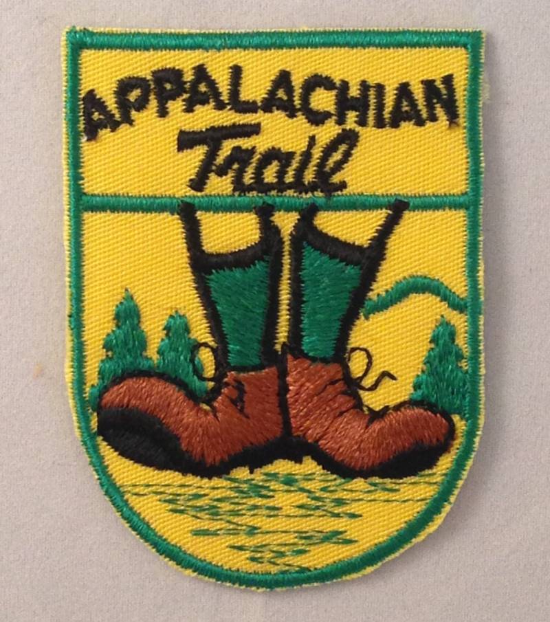 Appalachian Tail Vintage Souvenir Patch Von Voyager - Last One von HeydayRoadTrip