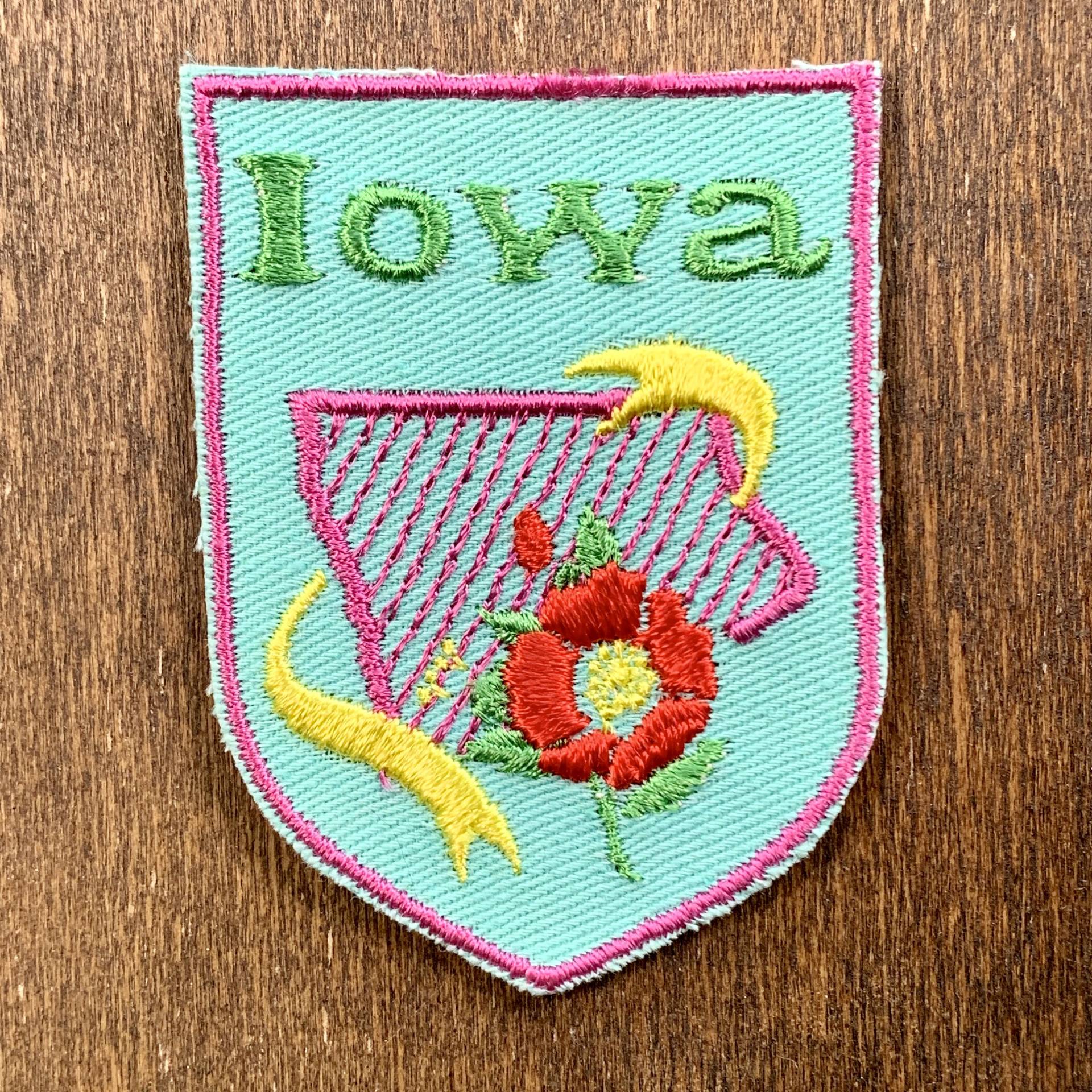 Iowa Vintage Souvenir Reise Aufnäher Von Voyager von HeydayRoadTrip