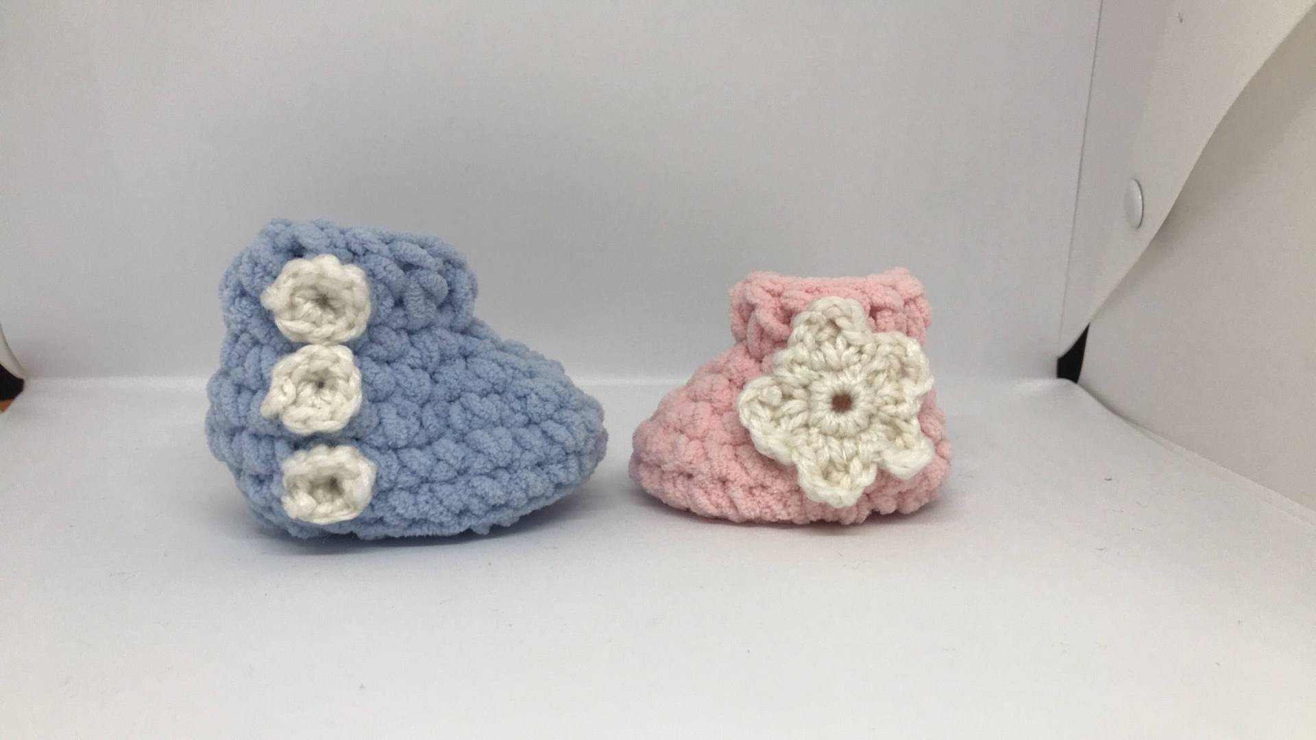 Babyschuhe Häkeln Babyschuhe Häkeln von HeyheycrochetByAbbie