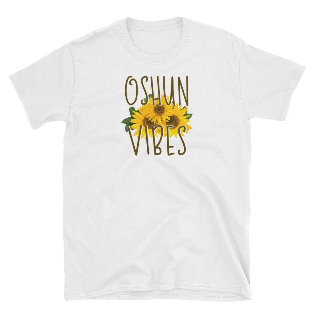 Göttin Shirt Orisha Oshun Ochun Ifa Vibes Oxum Yoruba Religion Geschenk Unisex T-Shirt von HiDearPrint