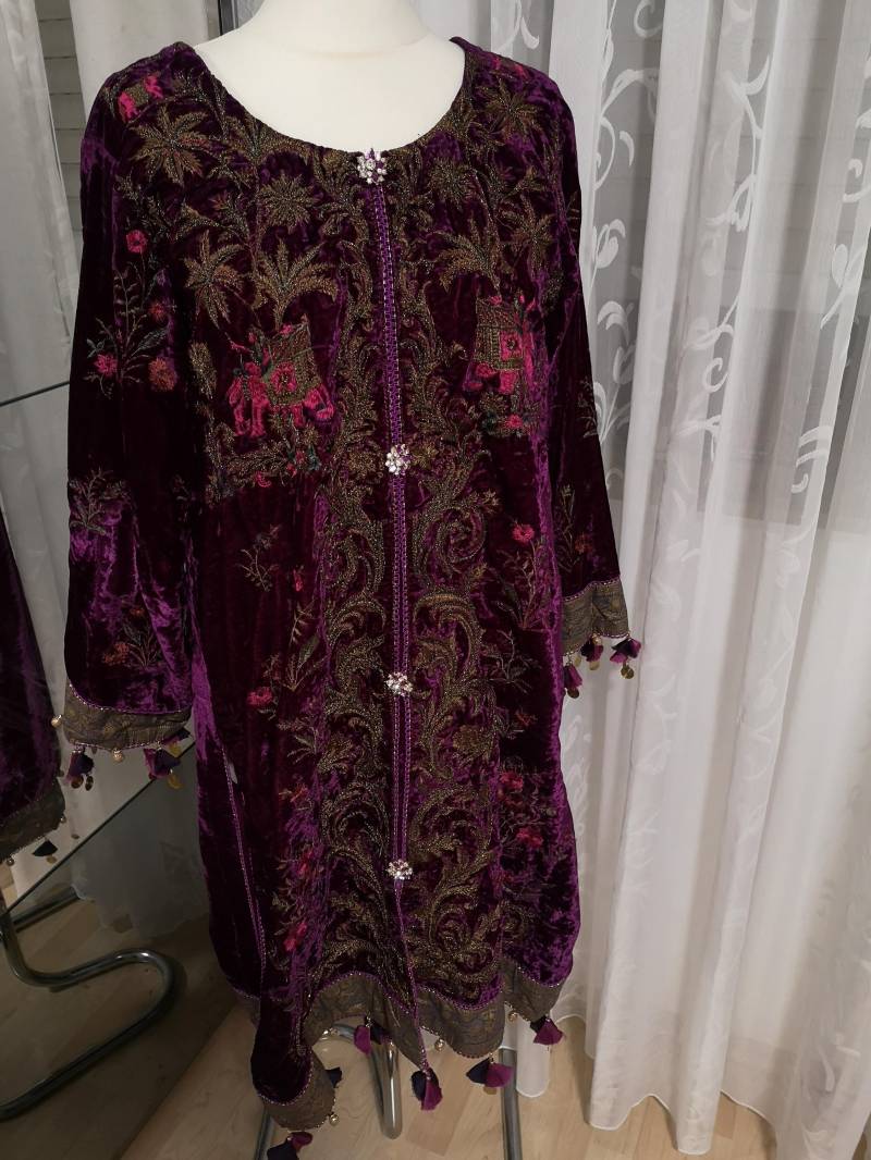 Velvet Suit Sana Safinaz Purple Xxl Velvet Suit Sana Safinaz Purple Xxl von HibaBoutique