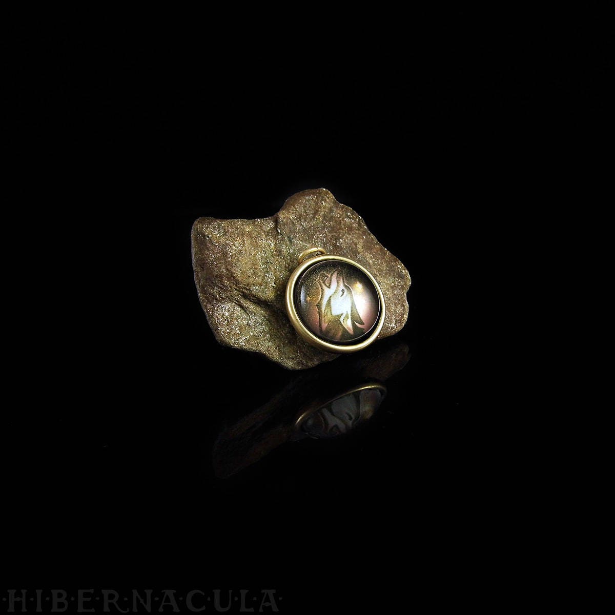 Coyote Spirit Messing Tier Totem Anhänger von Hibernacula