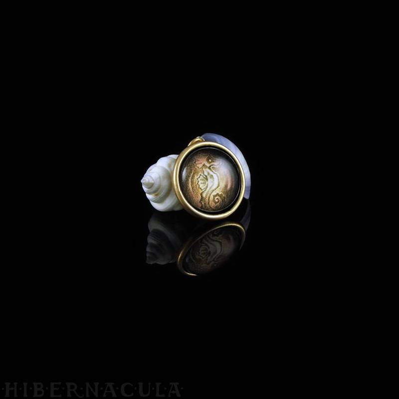 Seepferdchen Geist Messing Tier Totem Anhänger von Hibernacula