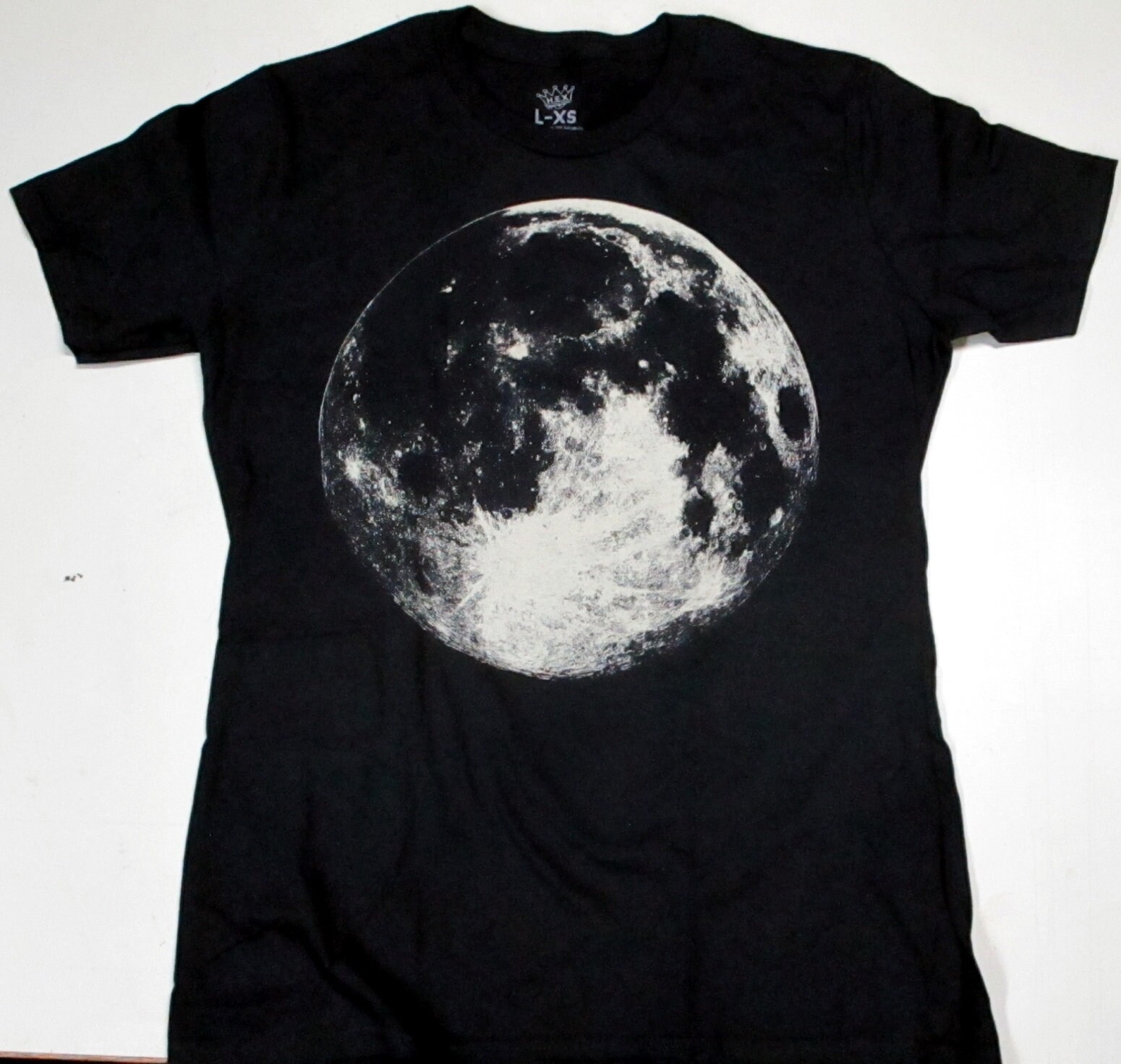 Luna Glow in The Dark On Ladies Schwarzes T-Shirt von HiddenEmperorX