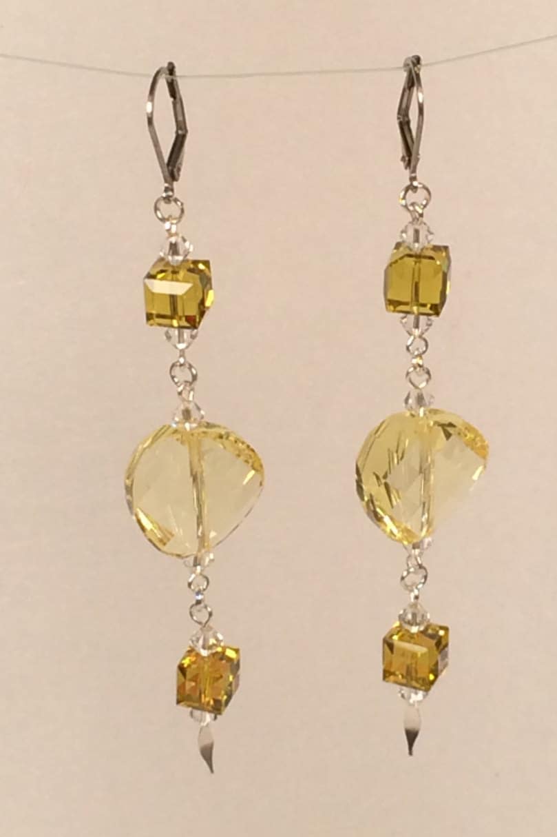 Crystal Twisted Ohrringe in Light Topas Crystal Twisted Ohrringe in Light Topas von HiddenFacetsJewelry