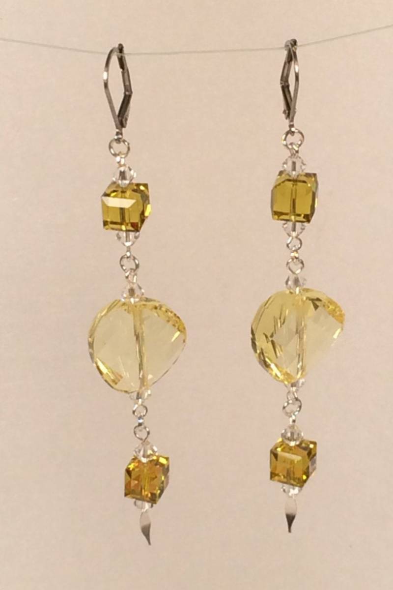 Crystal Twisted Ohrringe in Light Topas Crystal Twisted Ohrringe in Light Topas von HiddenFacetsJewelry