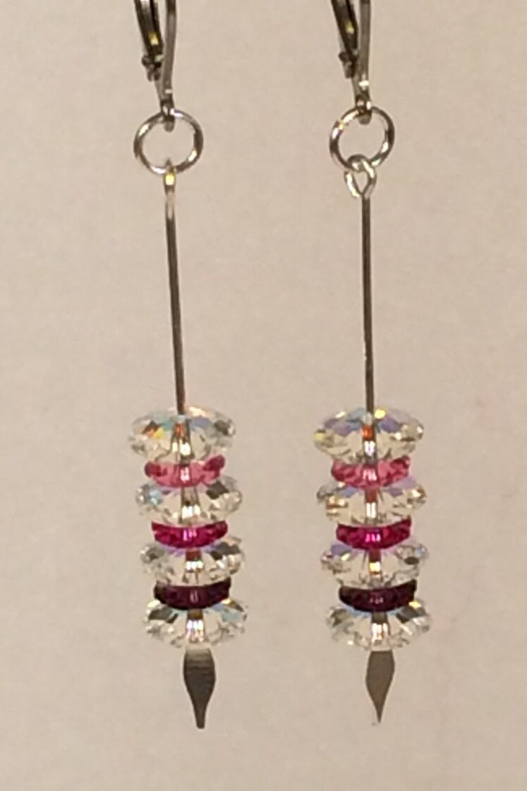 Kristall Margerite Ohrringe in Amethyst Fuchsia Und Rose Kristall Margerite Ohrringe in Amethyst Fuchsia Und Rose von HiddenFacetsJewelry