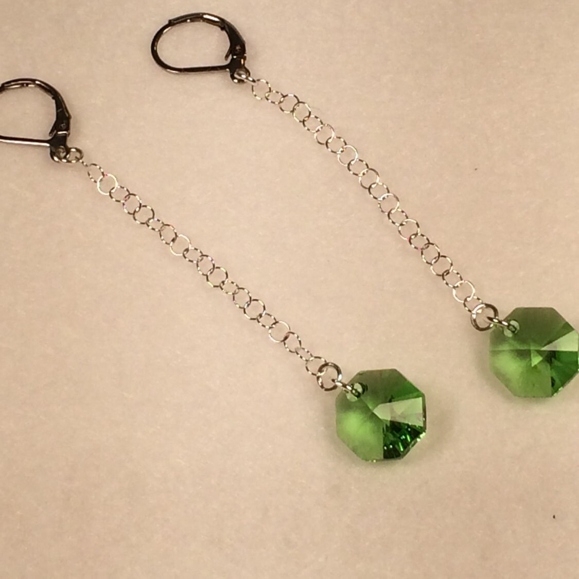 Kristall Peridot Und Sterling Silber Ohrringe Kristall Peridot Und Sterling Silber Ohrringe von HiddenFacetsJewelry