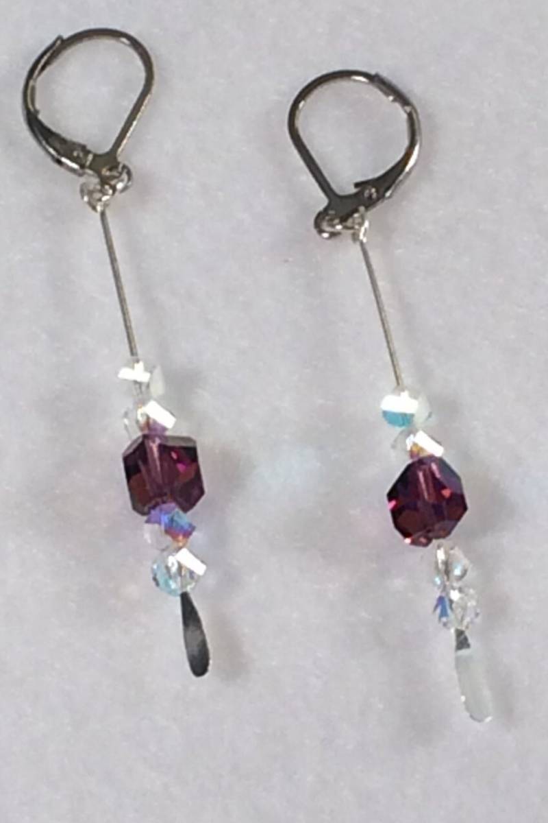 Kristall Tropfen Ohrringe in Amethyst Kristall Tropfen Ohrringe in Amethyst von HiddenFacetsJewelry
