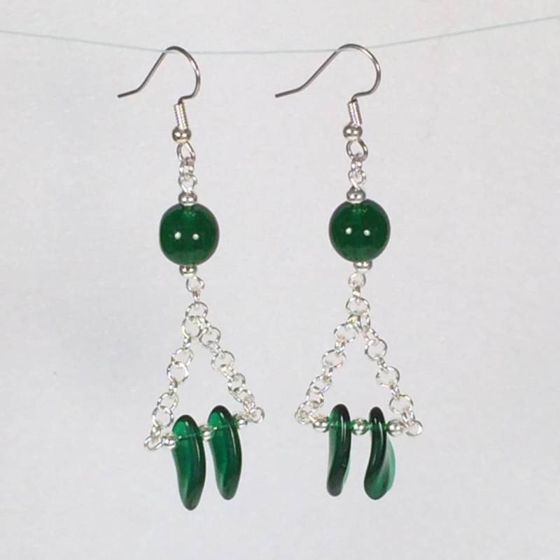 Smaragd Grün Glas Perle Ohrringe Smaragd Grün Glas Perle Ohrringe von HiddenFacetsJewelry