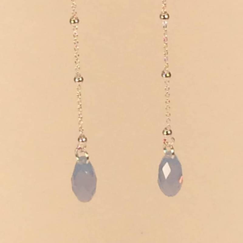 sterling Silber Ohrfäden Mit Kleinen Kristall Briolettes in Air Blue Opal von HiddenFacetsJewelry