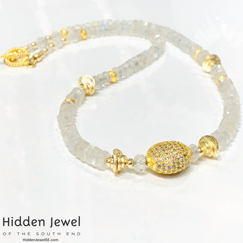 Regenbogen Mondstein Kette Vergoldete Perle, Gold Filled, Brautschmuck von HiddenJewelSE