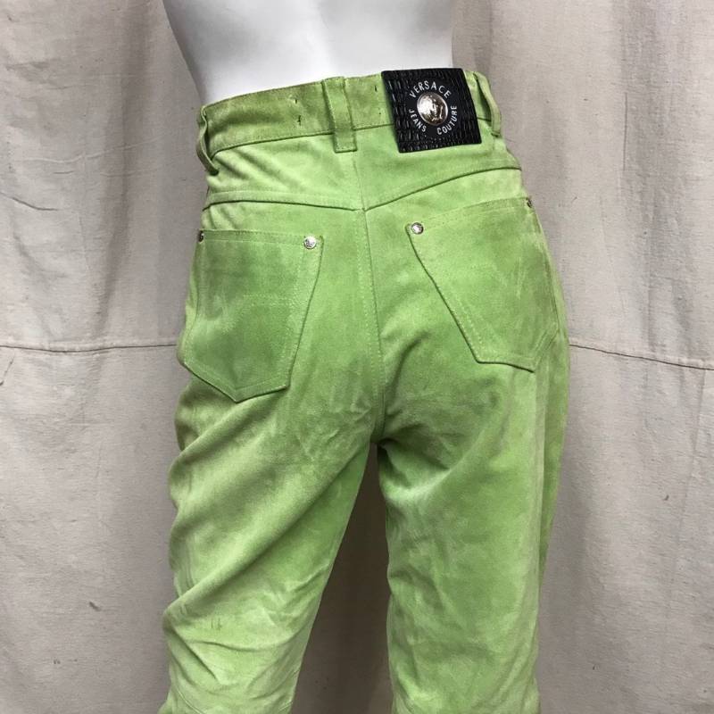 Wildleder Versace Hose Grün Gr. 6 90Er Damen High Waisted 1990Er Vintage Couture Lime von HiddenRiverFindsCo