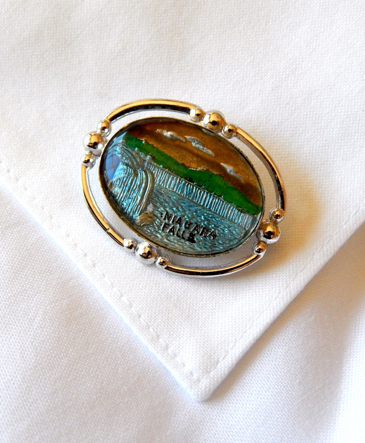 Antike Uncas Sterling Silber Rückseite Bemalte Glas Niagara Falls Pin, Kragen Brosche, Valentinstag Geschenk, Nachlass Schmuck von HiddenStairwayFinds