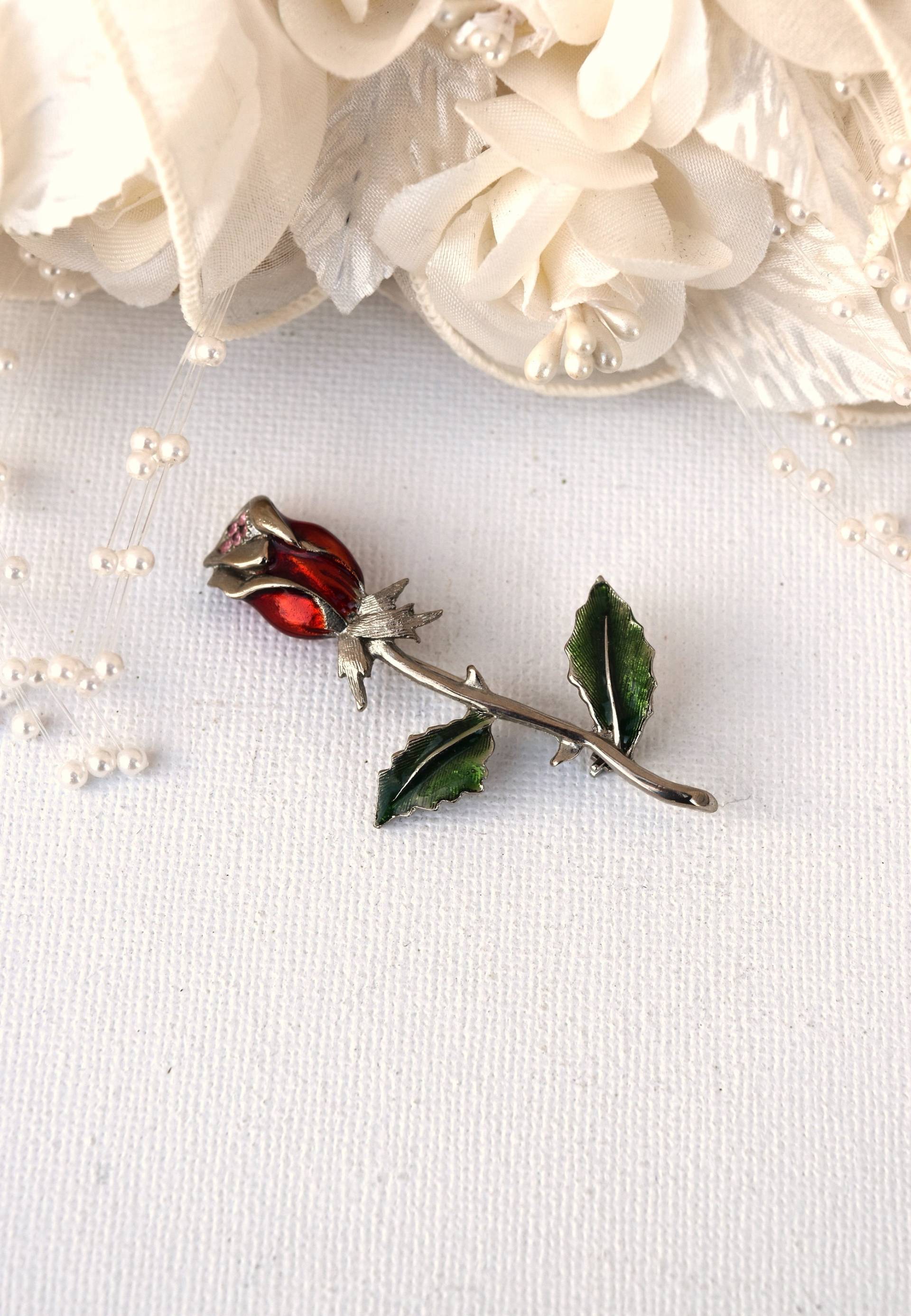 Liz Claiborne Rose Pin, Emaille Rote Pin Silberfarbene Rosa Strasssteine von HiddenStairwayFinds
