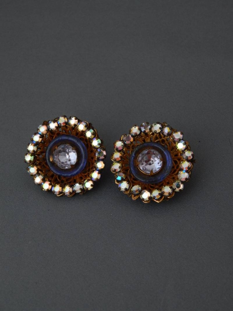 Miriam Haskell Ohrringe Clips, Ab Strass Lavendel Kunst Glas Vergoldet Messing Filigrane Ohrclips Signiert Miriam Haskell Ohrringe Clips, Ab Strass Lavendel Kunst Glas Vergoldet Messing Filigrane Ohrclips Signiert von HiddenStairwayFinds