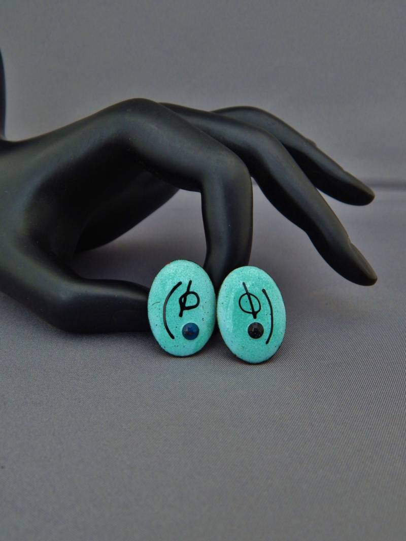 Modernist Blau Ohrringe Schraubverschluss, Emaille Kupfer Oval Mid Century Modern Modernist Blau Ohrringe Schraubverschluss, Emaille Kupfer Oval Mid Century Modern von HiddenStairwayFinds