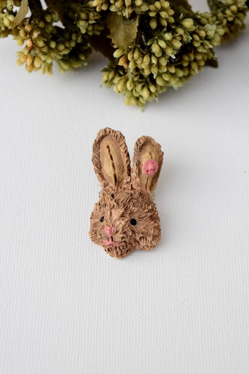 Vintage Osterhase Pin Peter Kaninchen Beatrix Potter Stil, Braunem Hase Pin, Neuheit Ostern Schmuck Vintage Osterhase Pin Peter Kaninchen Beatrix Potter Stil, Braunem Hase Pin, Neuheit Ostern Schmuck von HiddenStairwayFinds