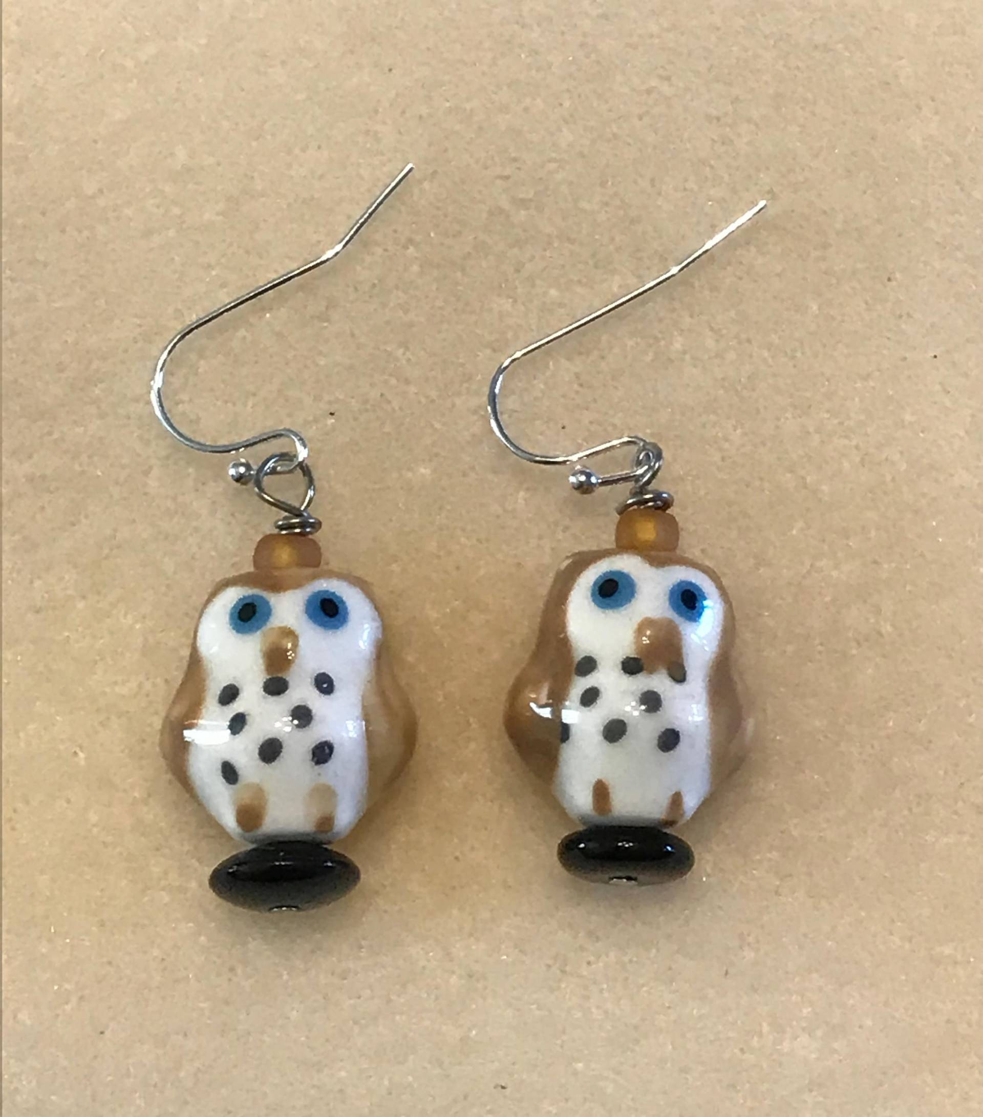 Handgemachte Eule Ohrhänger Braun Keramik Halloween Made By Hidden Bear Handgemachte Eule Ohrhänger Braun Keramik Halloween Made By Hidden Bear von Hiddenbear