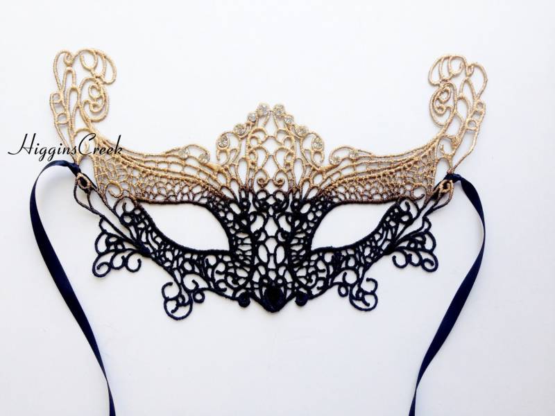 Gold Schwarze Maskerade Maske Augenmaske Karneval Party Benutzerdefinierte Farbige Und Verzierte Gesichtsmaske von HigginsCreek
