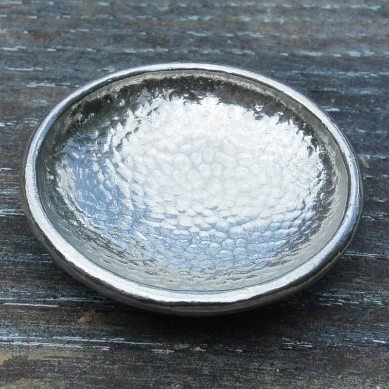 Gehämmerte Zinn Ringschale, Handgefertigt Von William Sturt. Schmuckschale Oder Schmuckablage von HighCountryPewter