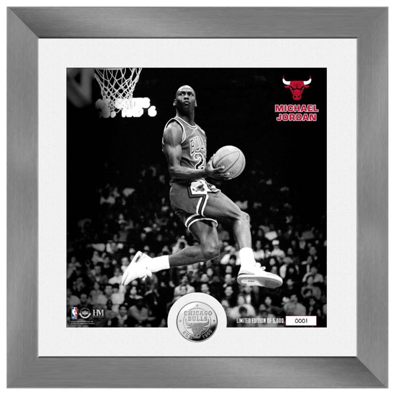 Michael Jordan Chicago Bulls Reverse Dunk NBA Coid Bild von Highland Mint