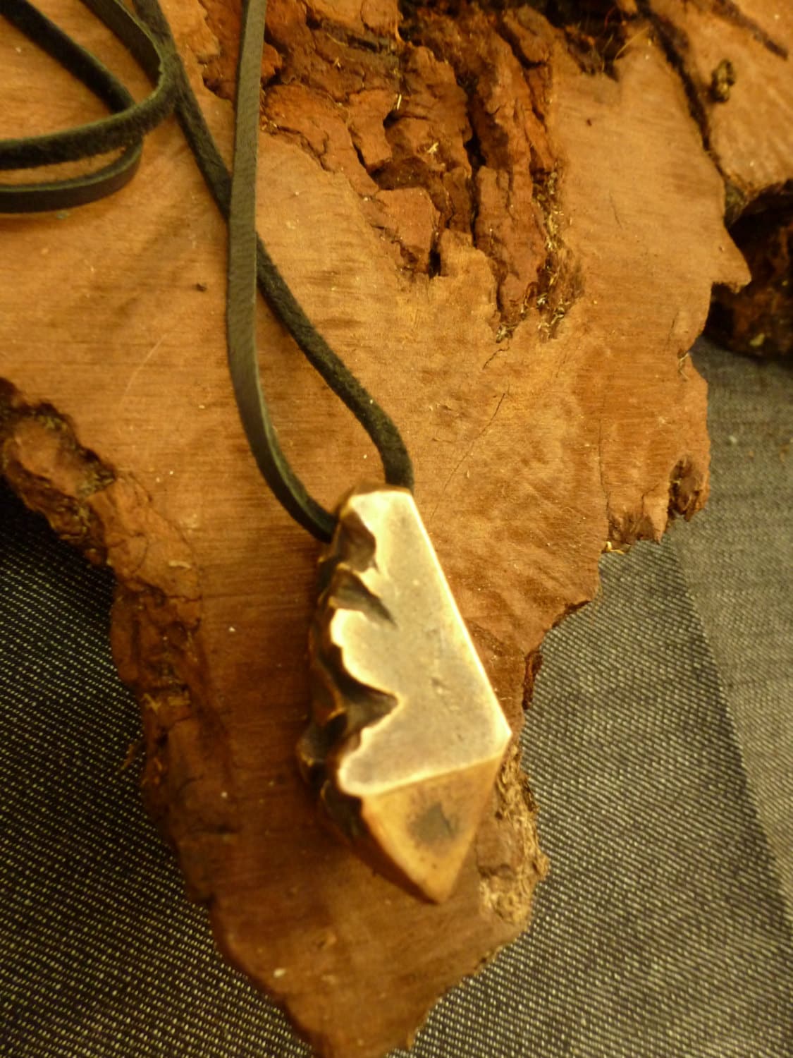 Antike Bronze Gusskristallhalskette Antike Bronze Gusskristallhalskette von Highwaygold