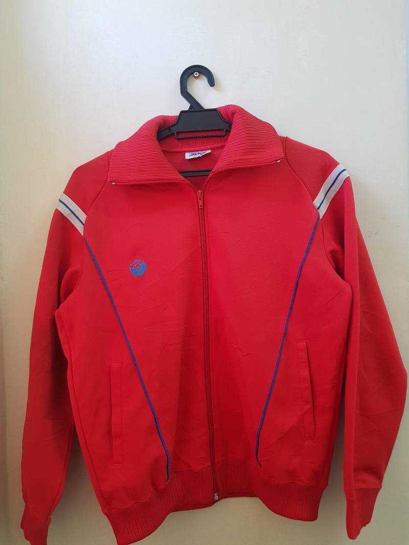 Vintage Asics Blockflöte Rote Trainingsjacke Made in Japan Größe Medium Vintage Asics Blockflöte Rote Trainingsjacke Made in Japan Größe Medium von HijrahVintage