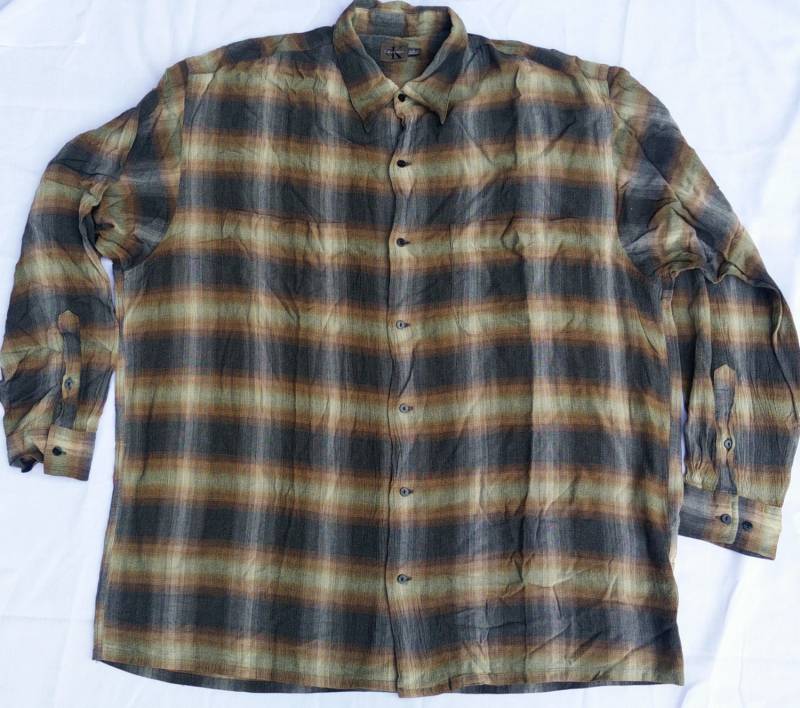 Vintage Calvin Klien Shadow Plaid 100% Viskose L Shirt Oversize Grunge Longsleeve Kragen Kurt Cobain Nirvana von HijrahVintage