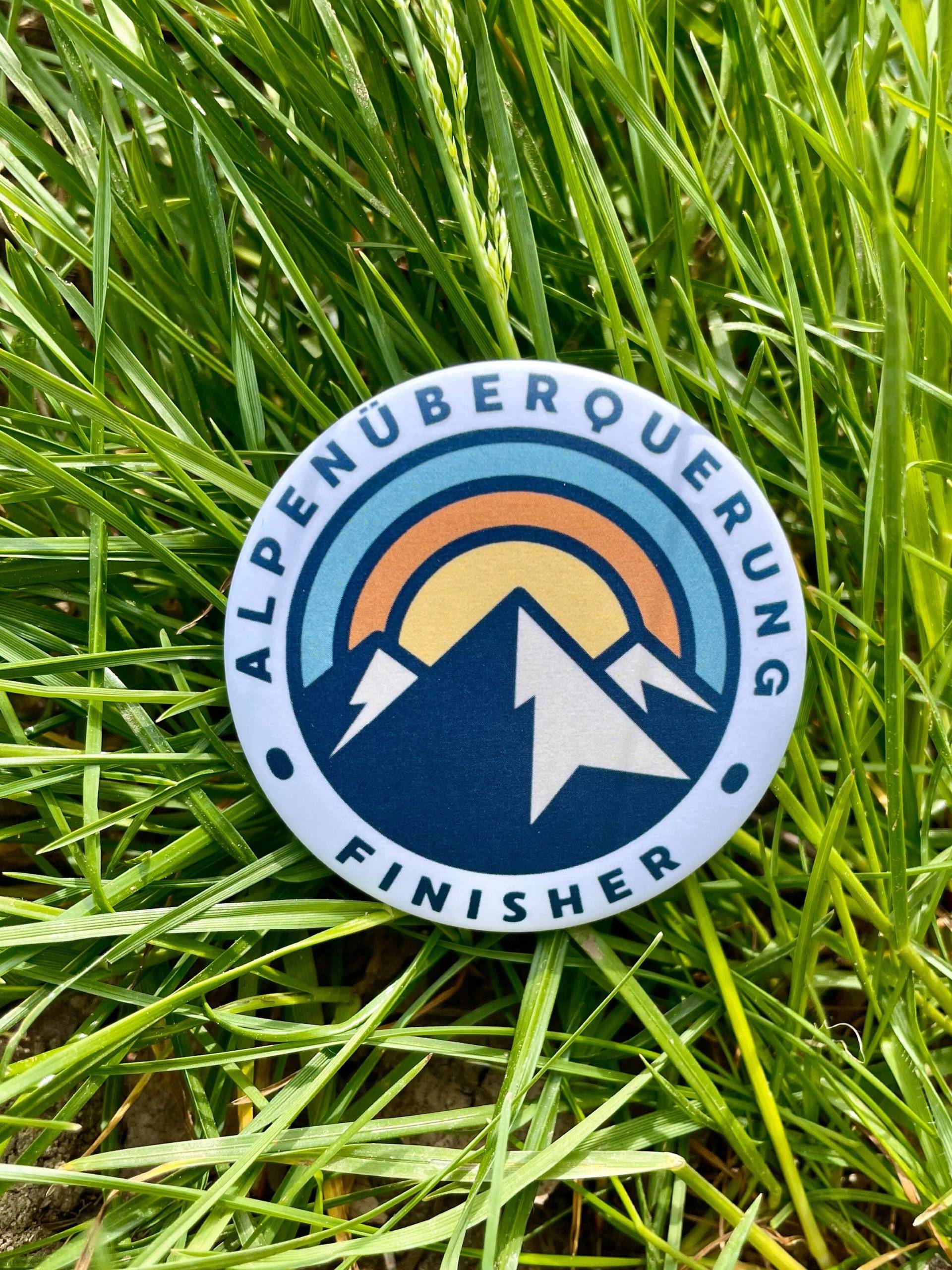 Button Alpenüberquerung Alpencross Finisher Badge Pin Button Alpenüberquerung Alpencross Finisher Badge Pin von HikeAndOutdoor