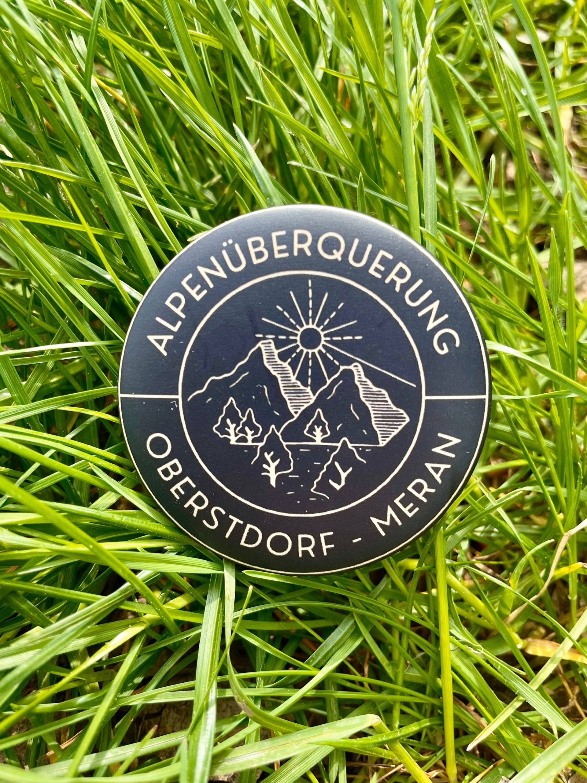 Button Alpenüberquerung Alpencross Oberstdorf Meran E5 Weitwanderweg Badge Pin Button Alpenüberquerung Alpencross Oberstdorf Meran E5 Weitwanderweg Badge Pin von HikeAndOutdoor