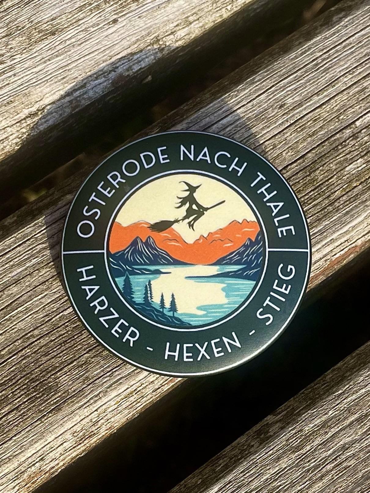Button Harzer-Hexen-stieg Osterode Thale Brocken Badge Pin Button Harzer-Hexen-stieg Osterode Thale Brocken Badge Pin von HikeAndOutdoor