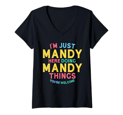 Damen Mandy Macht Mandy Dinge Lustiger Mandy-Name T-Shirt mit V-Ausschnitt Damen Mandy Macht Mandy Dinge Lustiger Mandy-Name T-Shirt mit V-Ausschnitt von Hilarious Mandy Girl Name Stuff Corner