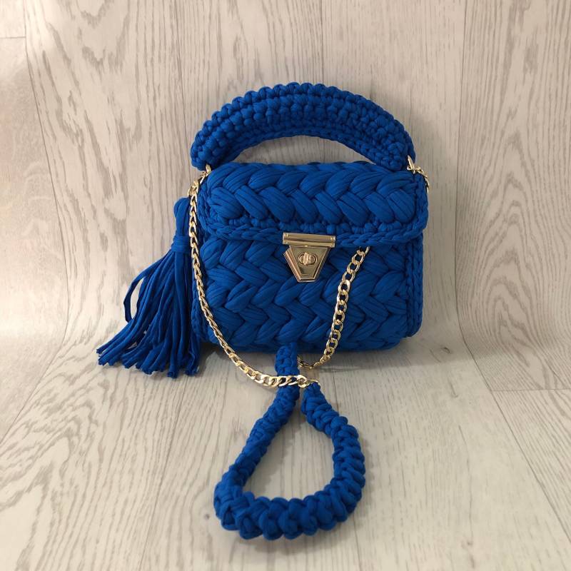 Gehäkelte Saxe Blaue Tasche Gestrickte Umhängetasche Aus Baumwolle Mit Quaste Gehäkelte Saxe Blaue Tasche Gestrickte Umhängetasche Aus Baumwolle Mit Quaste von HilenisDesign