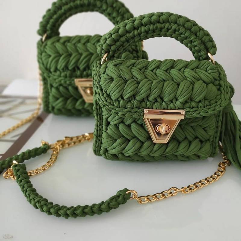 Gehäkelte Tasche Hunter Green Gestrickte Umhängetasche Aus T-Shirt Wolle von HilenisDesign