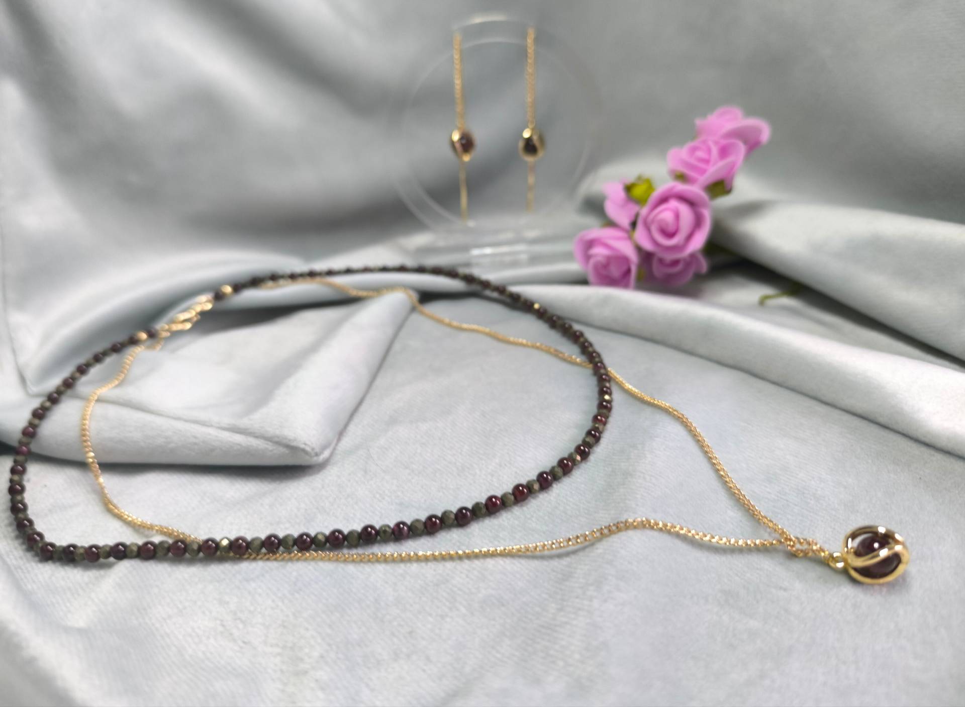 Jewelry Set With Pyrope Garnet & Pyrite - Necklace Earrings For Strength Confidence. Handcrafted Jewelry Set With Pyrope Garnet & Pyrite - Necklace Earrings For Strength Confidence. Handcrafted von HilfeausderNatur