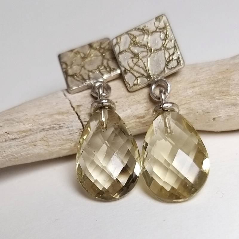 Unikat Ohrringe Mit Citrin Tropfen Und Feingold Silber von HilkkaSejaSchmuck