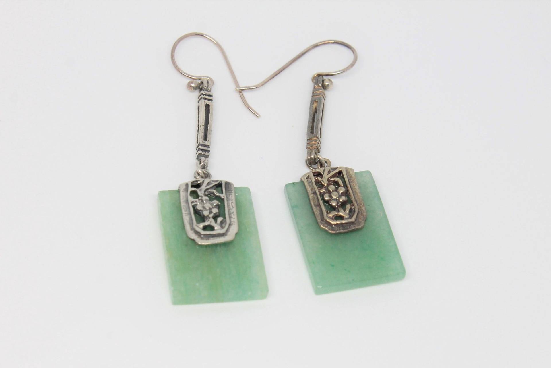 Aventurin Und Sterling Silber Rechteck Tropfen Ohrringe Mit Blumen Motiv, Alle Natursteine Aventurin Und Sterling Silber Rechteck Tropfen Ohrringe Mit Blumen Motiv, Alle Natursteine von HillChapelSilver