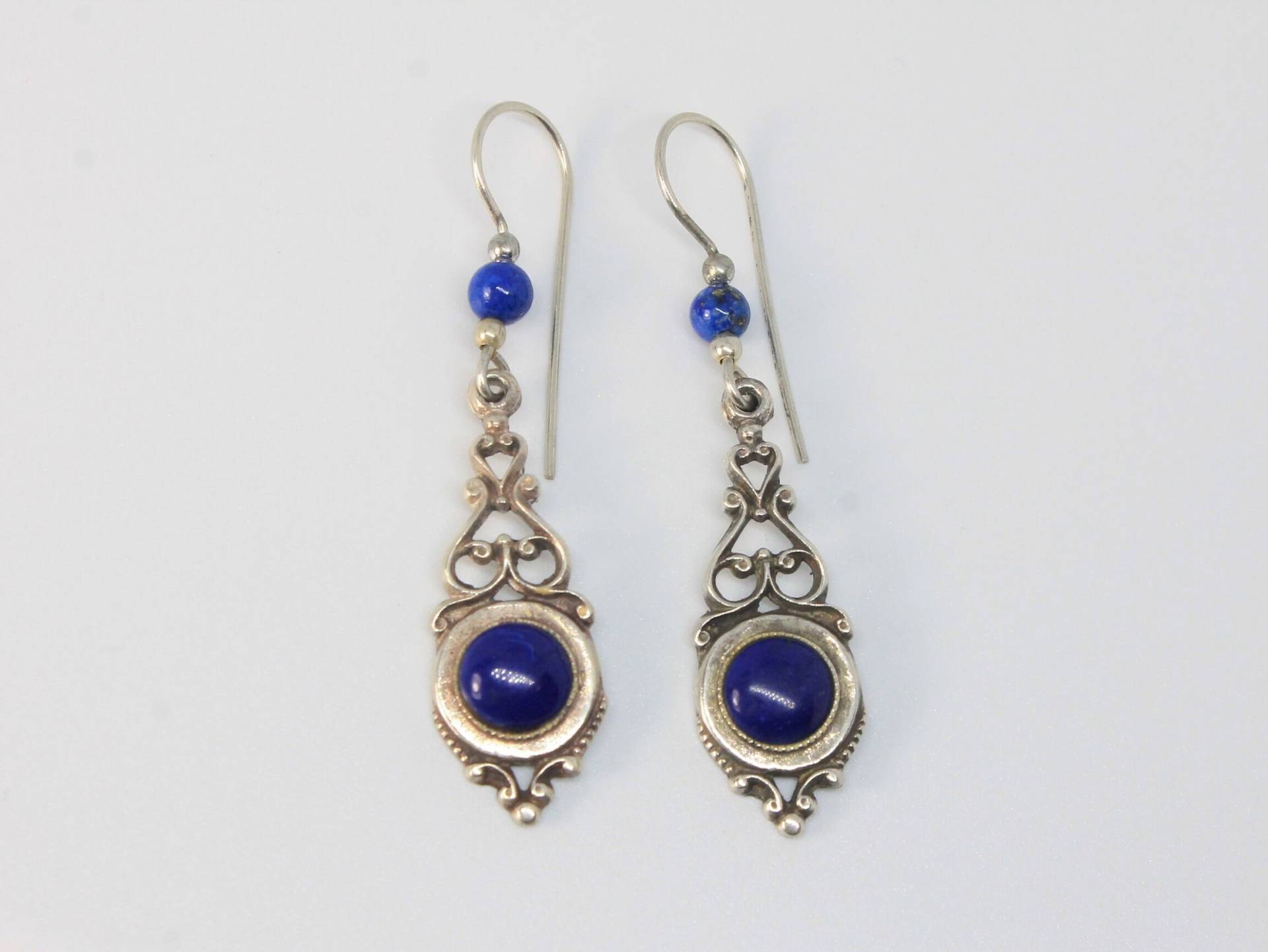 Lapislazuli Offene Silberohrringe Mit Perlenhaken von HillChapelSilver