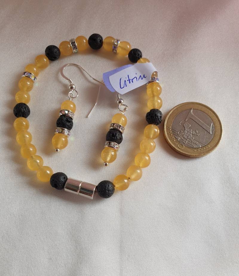 Edelstein Schmuckset Armband Und Ohrhängen Aus Citrin Perlen 6 Mm Mit Lava Strass, Heilstein, Unikat, Geschenk, Handmade in Germany von HillaBeads