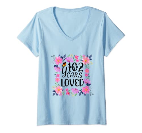 Damen Blumen-Geschenk zum 102. Geburtstag, für Männer und Frauen, 102 Years Loved T-Shirt mit V-Ausschnitt Damen Blumen-Geschenk zum 102. Geburtstag, für Männer und Frauen, 102 Years Loved T-Shirt mit V-Ausschnitt von Him Her 102 Years Old Birthday Gifts