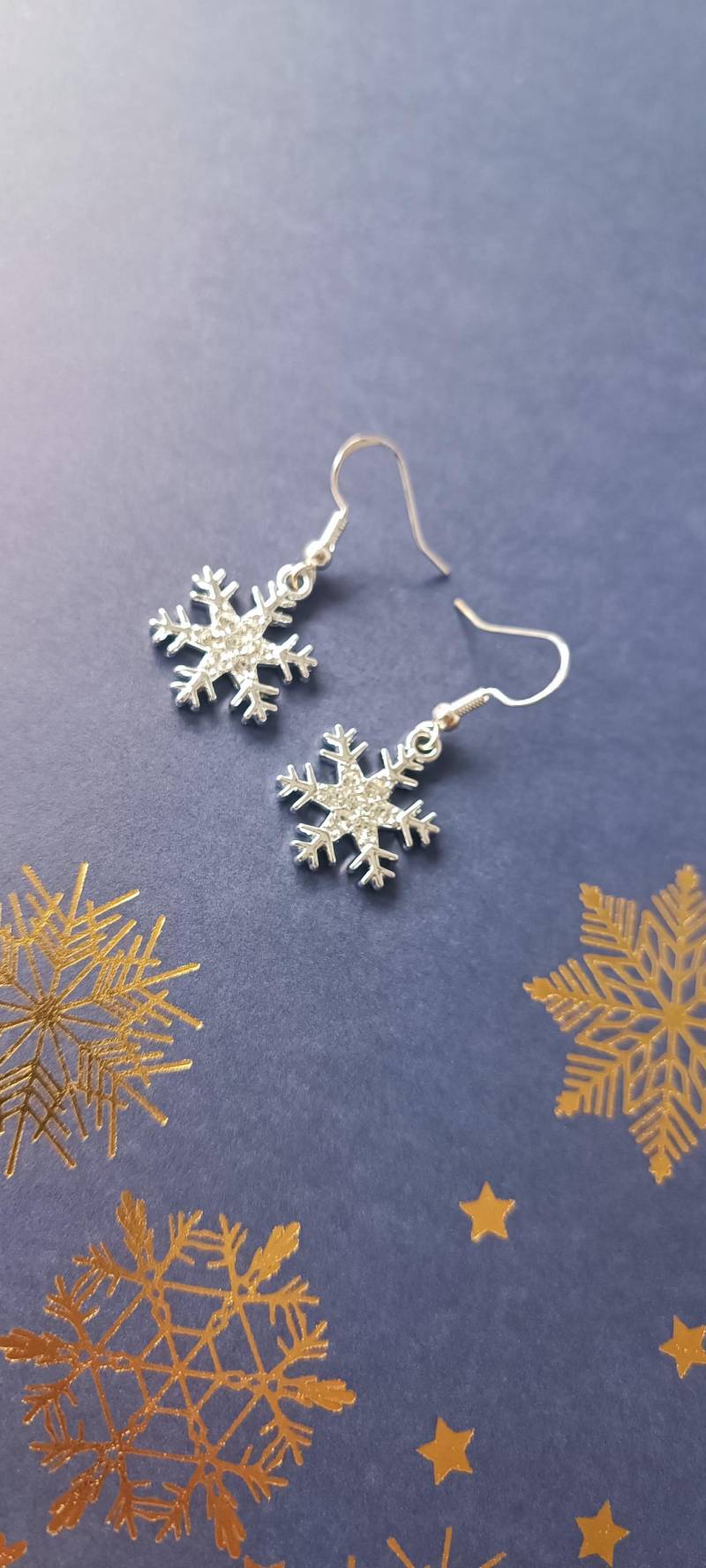 Schlichte, Süße Schneeflocken-Ohrringe Aus 925 Sterling Silber - Funkelnde Wintermagie Für Jeden Tag von Himmelswandler