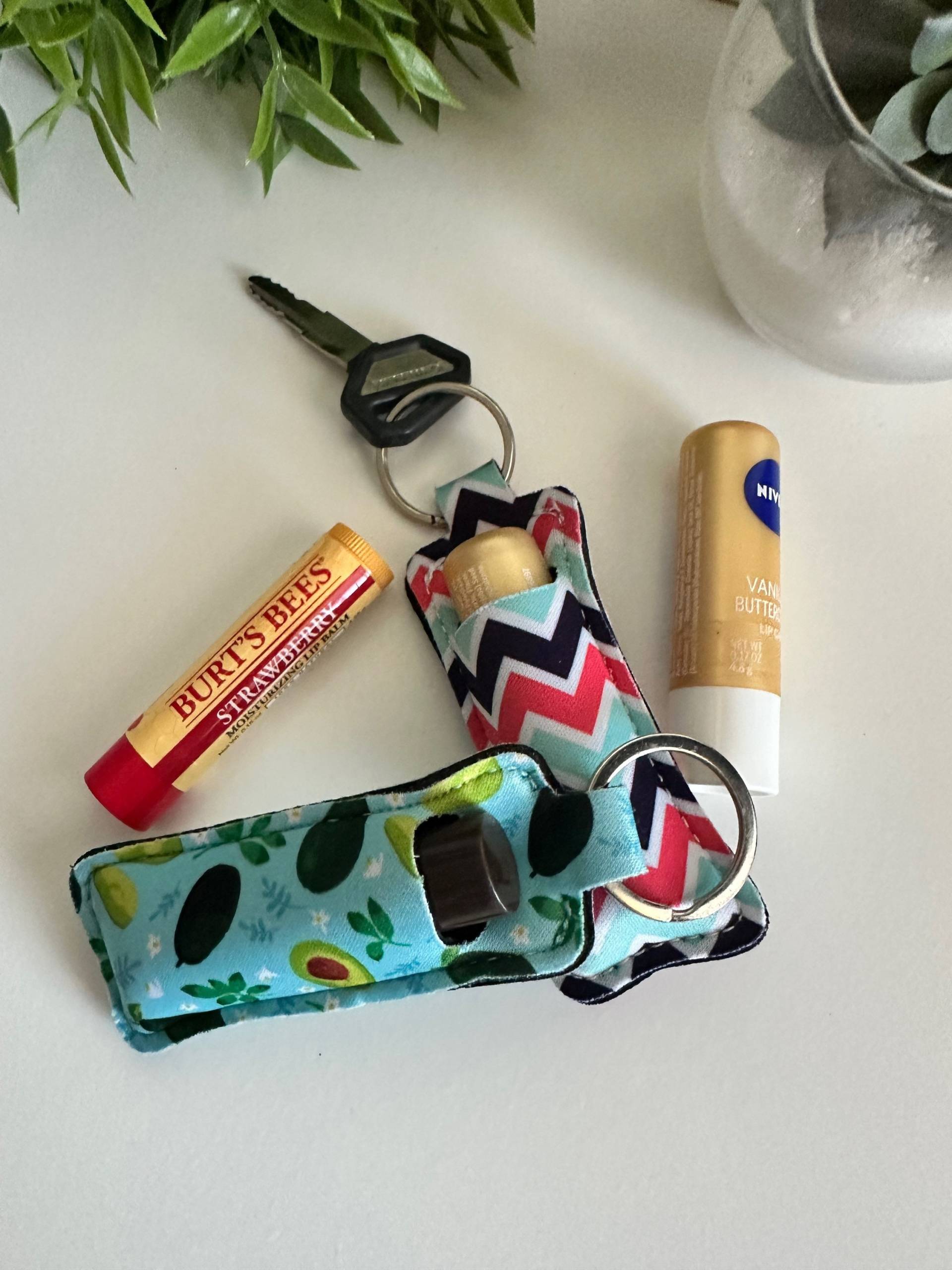 Lippenbalsam Keychain Cover Einzigartiges Geschenk Stocking Stuffer Chap Stick Schlüsselanhänger Halterlehrer Krankenschwester Braut Mama Mädchen von HipChicksDesign