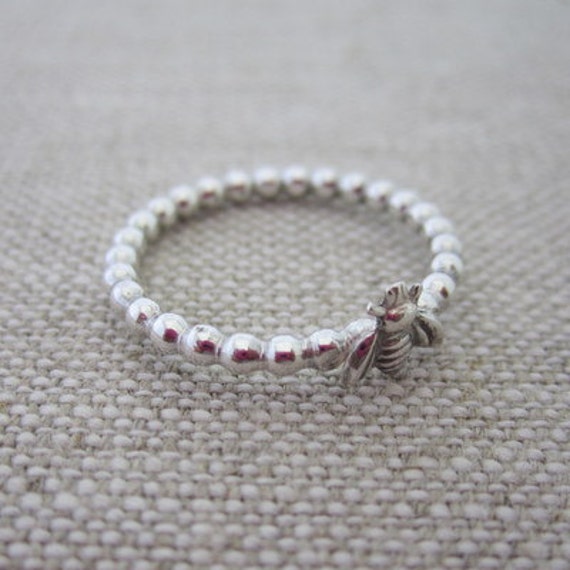 Kleine Biene Als Ring Kleine Biene Als Ring von HipMomJewelry