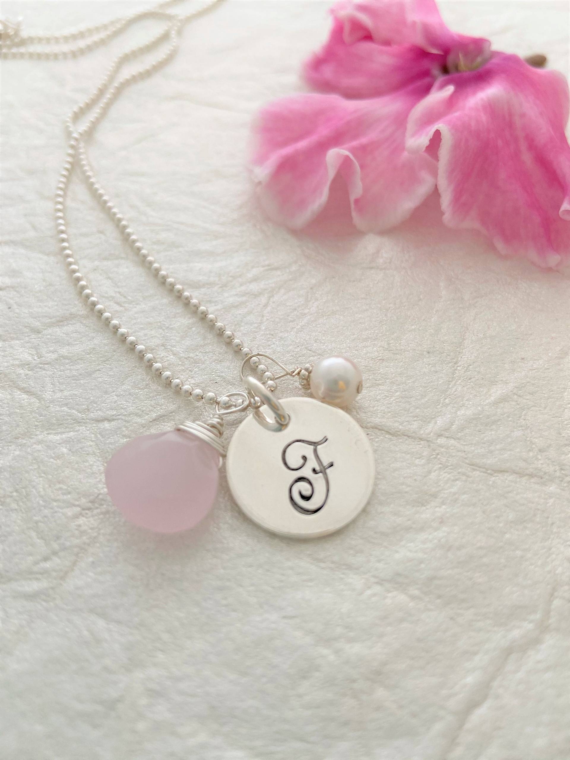 sterling Silber Initial Halskette sterling Silber Initial Halskette von HipMomJewelry