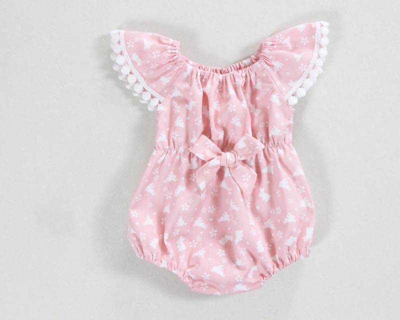 Rosa Baby-Mädchen Oster Outfit Hase Romper Erste Osterhase Kleidung Geburtstag Baby Mädchen Kleinkind Strampler Mädchenspielanzug von HippieBabeLane