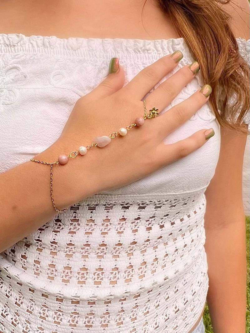 Einzigartig Rosenquarz Handschmuck | Meerjungfrau Ästhetik Perlenarmband Rosa Handmade 18K Vergoldet Schmuck Gold/Silber Rosa Handkette von HippieHairBeads