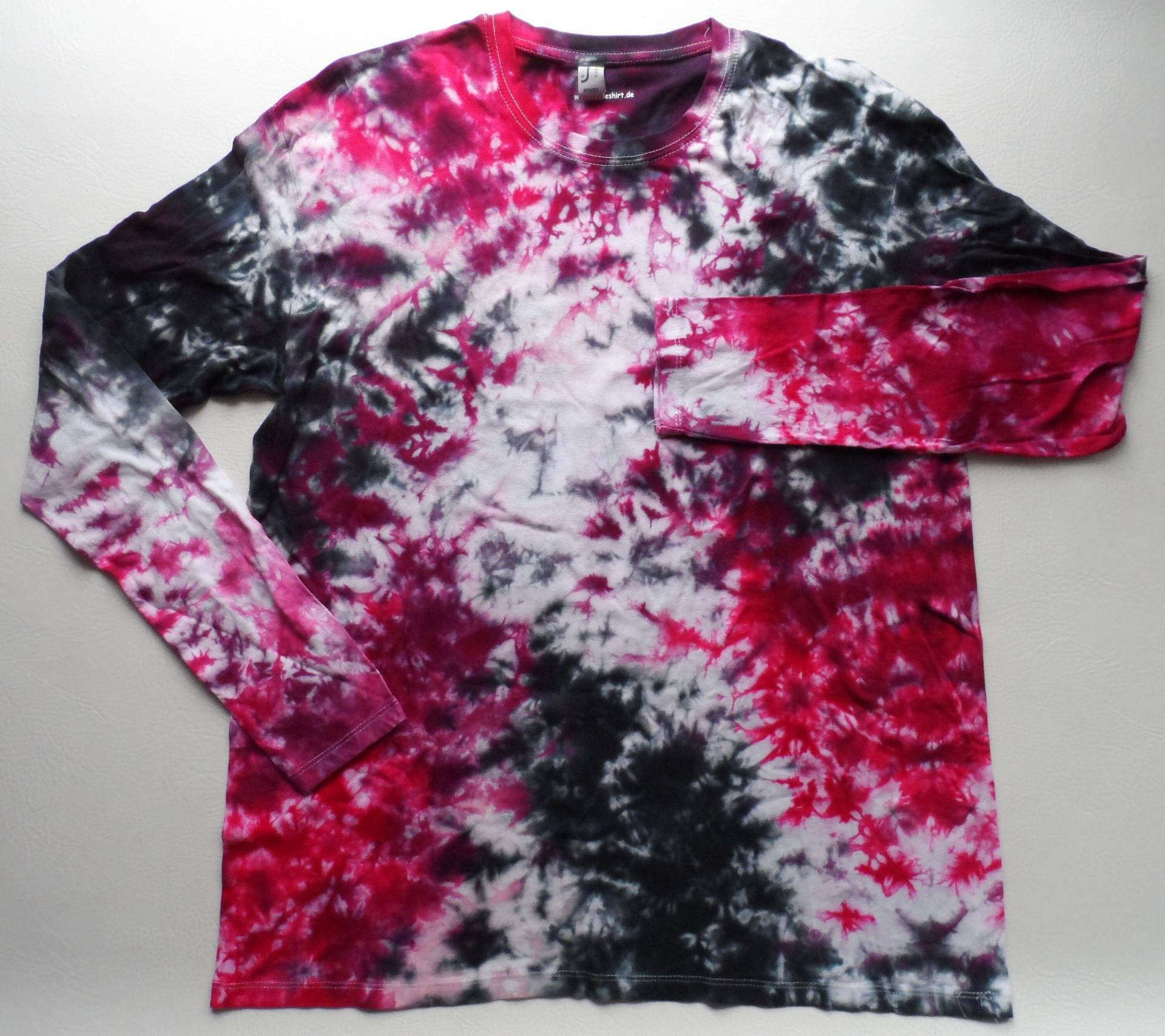 Hippie Langarmshirt Aus Deutschland Gr.xl | Fällt Ziemlich Groß Aus, Von Mir Selbst in Einem Aufwendigen Verfahren Handgefärbt Hippie Langarmshirt Aus Deutschland Gr.xl | Fällt Ziemlich Groß Aus, Von Mir Selbst in Einem Aufwendigen Verfahren Handgefärbt von Hippieshirt