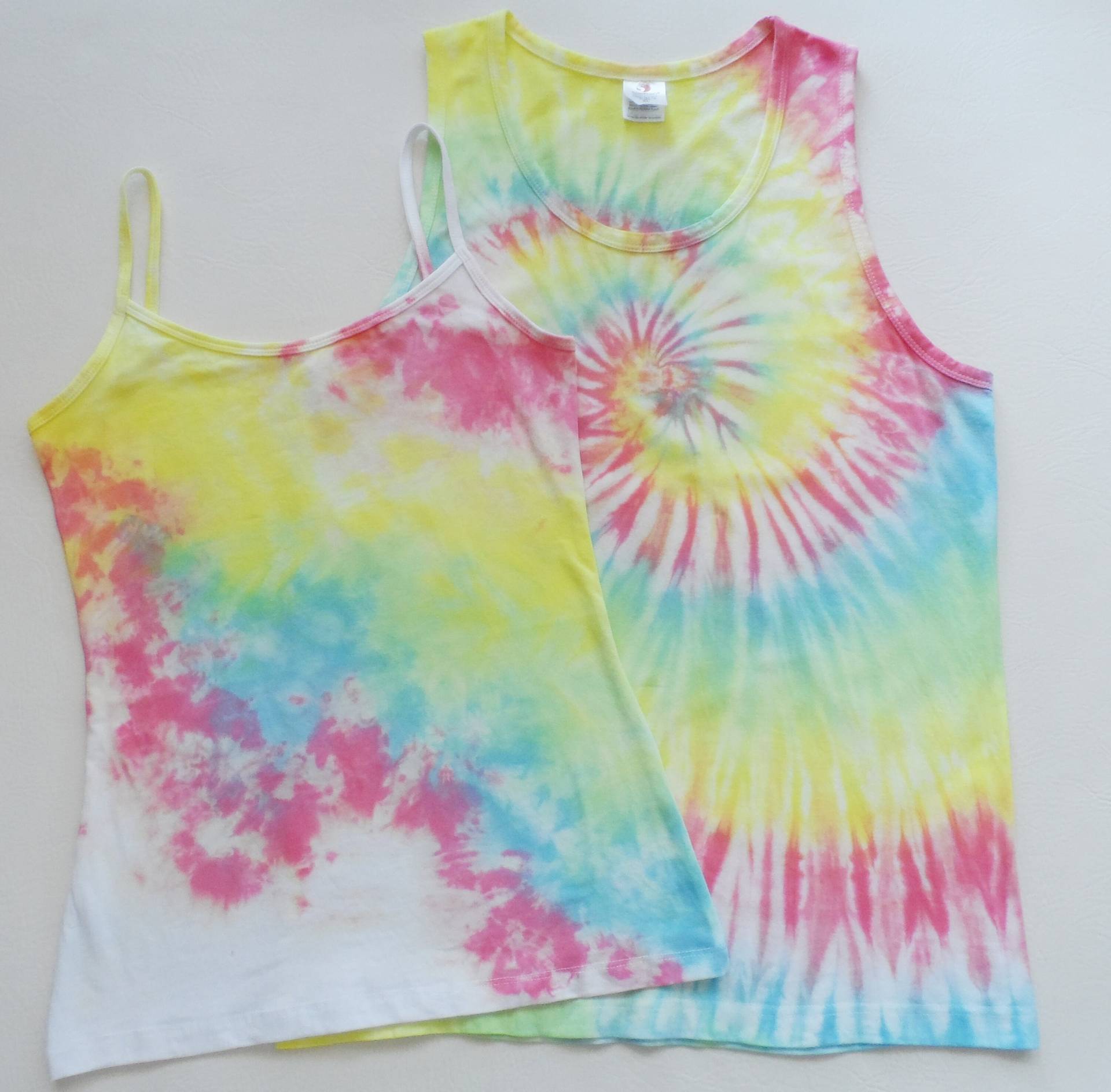 Partnerlook Hippie Shirts Aus Deutschland Gr.xl Und M, Batik, Tie Dye, Festival, Selbst Hangefärbt, Unikat Partnerlook Hippie Shirts Aus Deutschland Gr.xl Und M, Batik, Tie Dye, Festival, Selbst Hangefärbt, Unikat von Hippieshirt