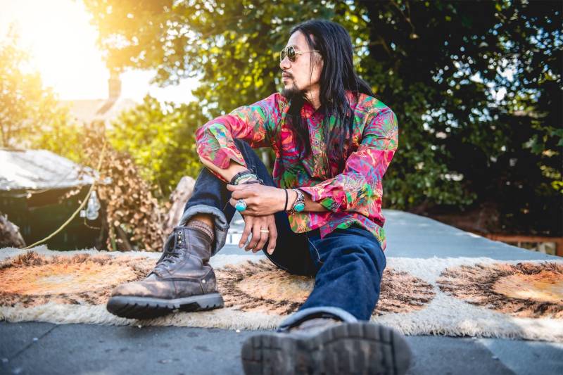 Herren Abstrakt Regenbogen Baumwolle Shirt - Langarm Festival Top von Hippydashery